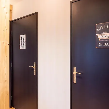 Les Cedres Bleus Apartment *